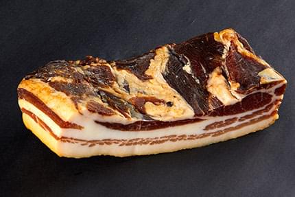 Geräucherter Schweinebauch
